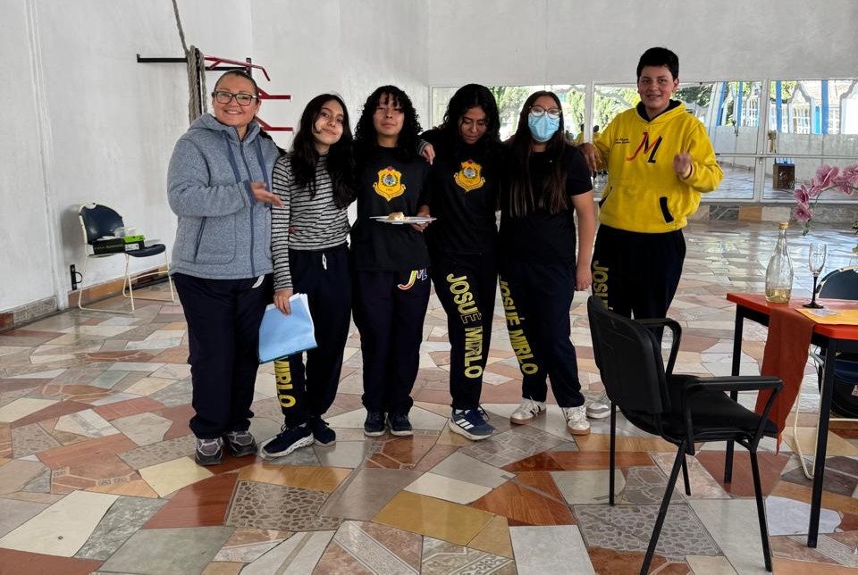 Comunidad Colegio Josué Mirlo